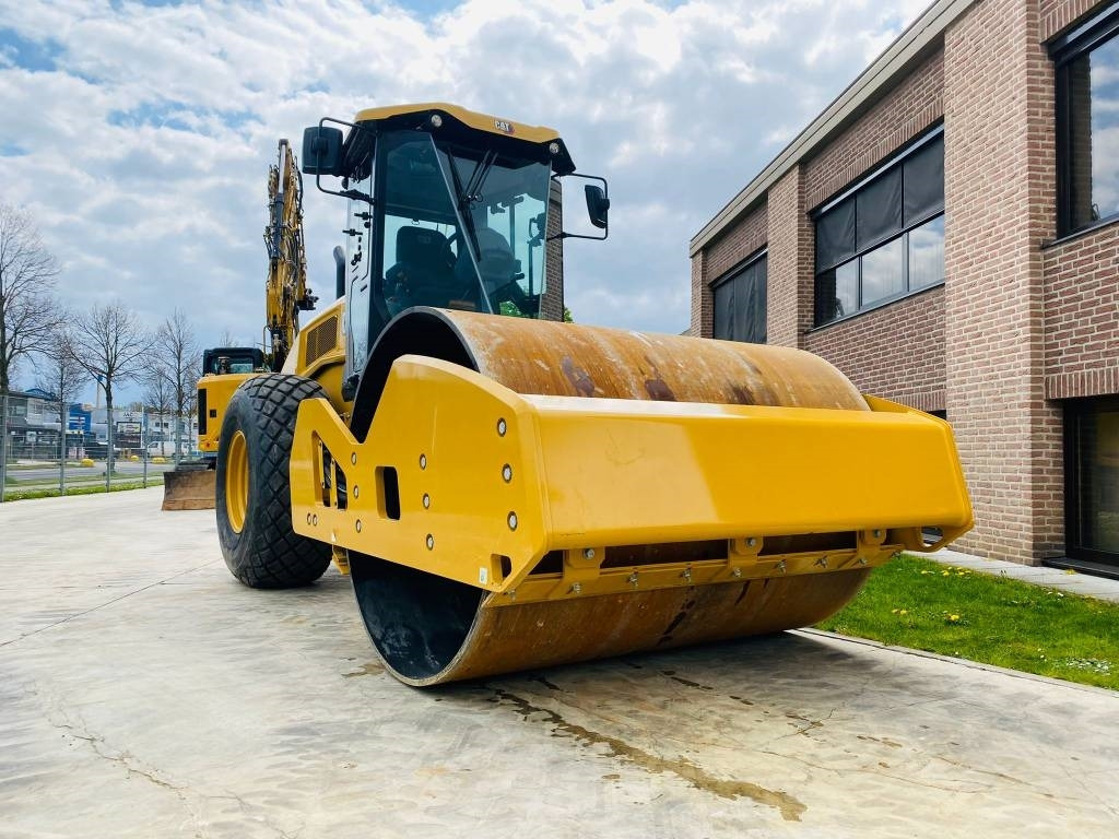 CAT CS 10 GC - Rullo compattatore/ Rullo compressore: foto 4 CAT CS 10 GC - Rullo compattatore/ Rullo compressore: foto 4