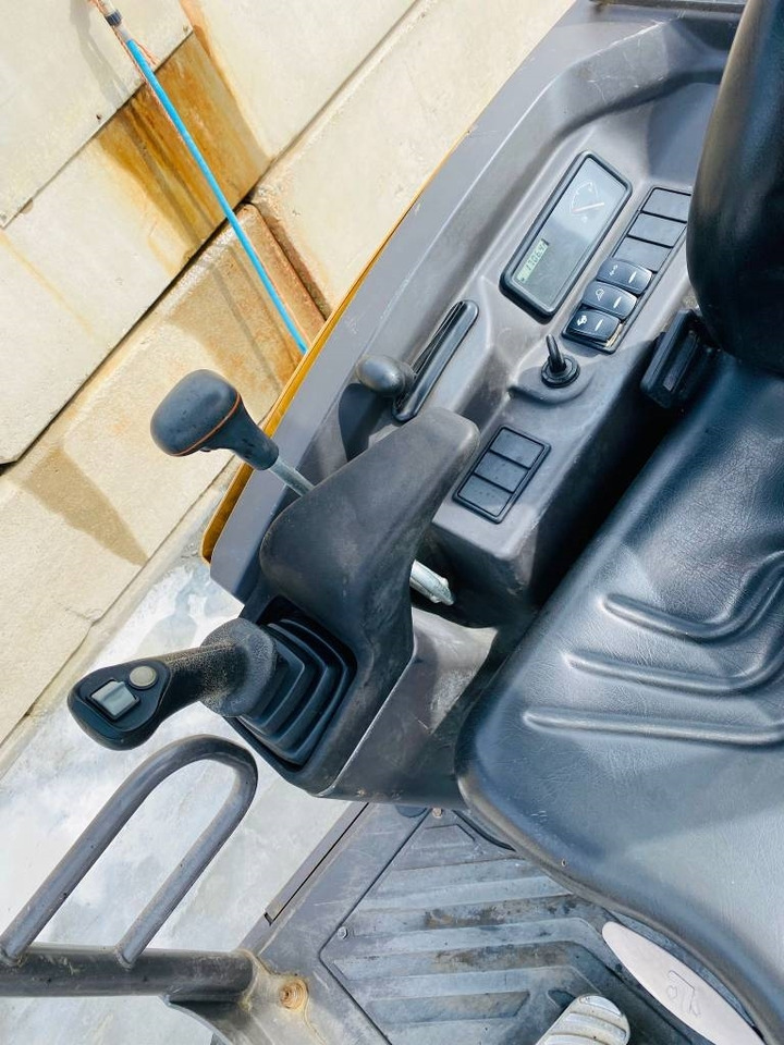 Miniescavatore Volvo EC 18 C: foto 8