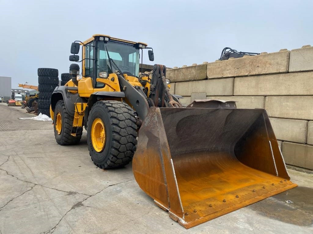 Volvo L 110 H - Pala gommata: foto 4 Volvo L 110 H - Pala gommata: foto 4