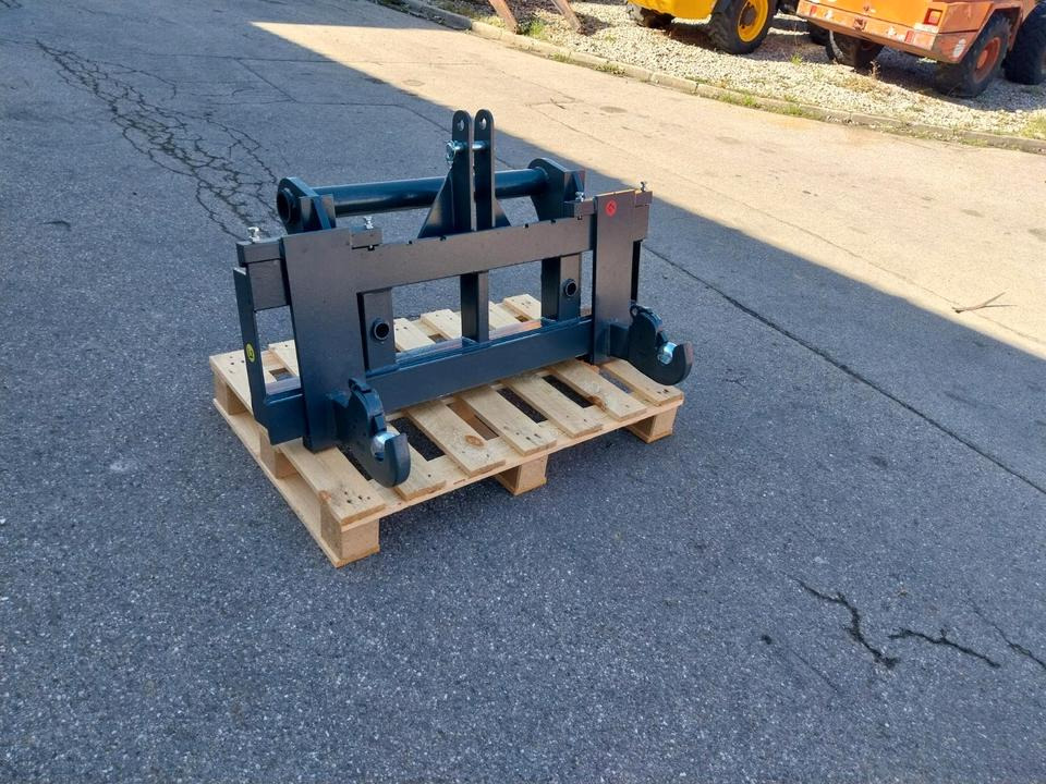 Adapter Manitou Teleskoplader auf 3 Punkt Kat II Palettengabel - Attacco rapido: foto 1 Adapter Manitou Teleskoplader auf 3 Punkt Kat II Palettengabel - Attacco rapido: foto 1