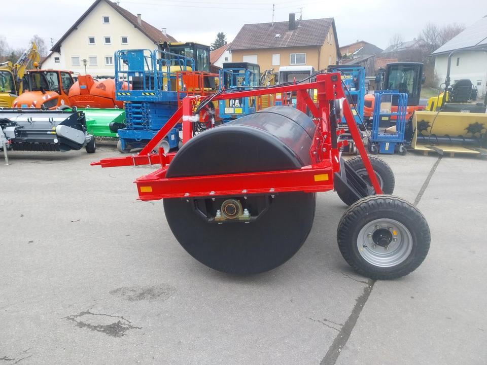Aktionspreis Walze Wiesenwalze Fahrwerk Traktor Ackerwalze Wiese - Rullo: foto 2 Aktionspreis Walze Wiesenwalze Fahrwerk Traktor Ackerwalze Wiese - Rullo: foto 2