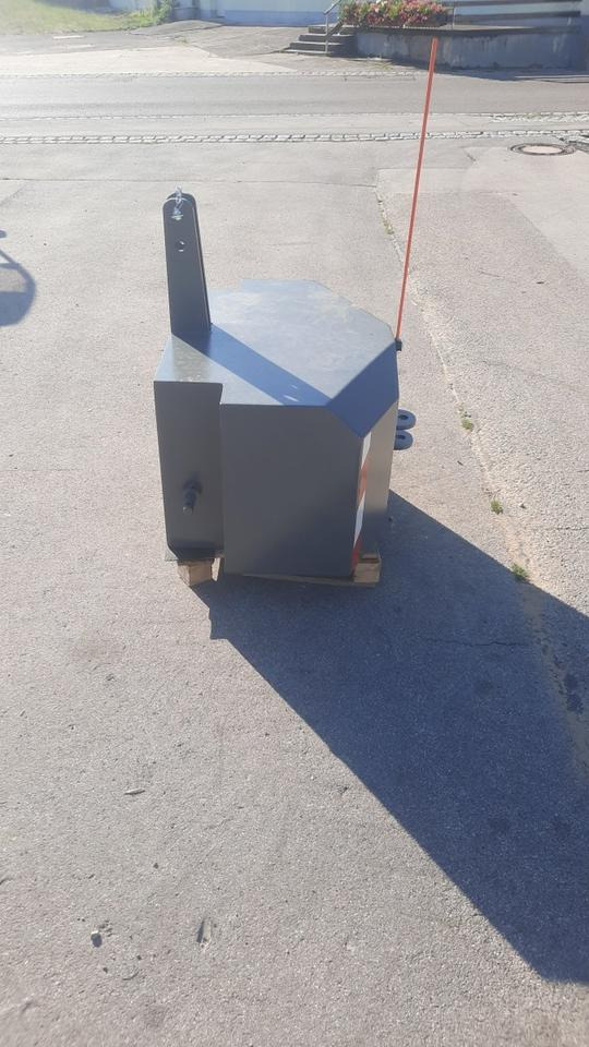 Frontgewicht Heckgewicht 300 - 1200kg Traktor Gewicht Schlepper - Contrappeso: foto 4 Frontgewicht Heckgewicht 300 - 1200kg Traktor Gewicht Schlepper - Contrappeso: foto 4