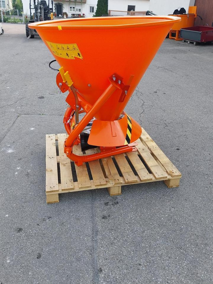 Salzstreuer 200l-500l Sand Splitt Schlepper Traktor Winterdienst - Spargisale: foto 5 Salzstreuer 200l-500l Sand Splitt Schlepper Traktor Winterdienst - Spargisale: foto 5