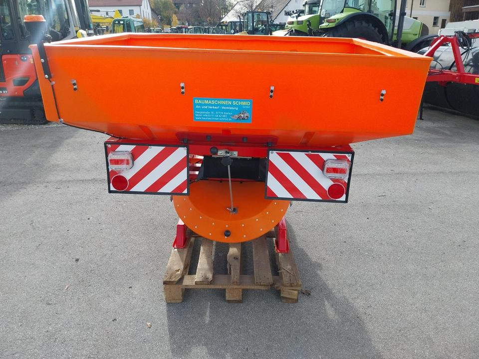 Salzstreuer 550-1200kg Sand Splitt Schlepper Traktor Streuer - Spargisale: foto 4 Salzstreuer 550-1200kg Sand Splitt Schlepper Traktor Streuer - Spargisale: foto 4