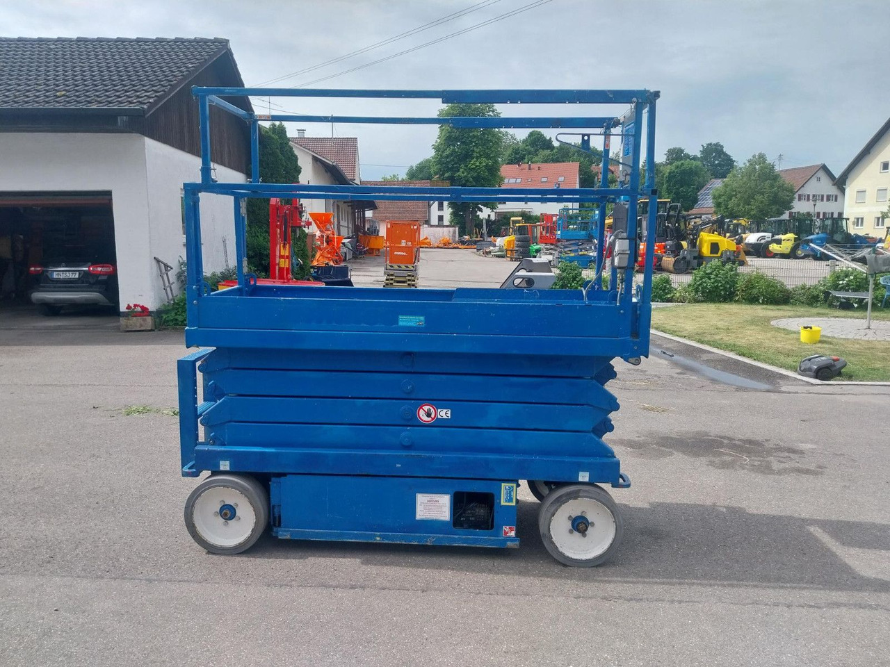 Skyjack 3226 Elektro Scherenarbeitsbühne - Piattaforma autocarrata: foto 4 Skyjack 3226 Elektro Scherenarbeitsbühne - Piattaforma autocarrata: foto 4