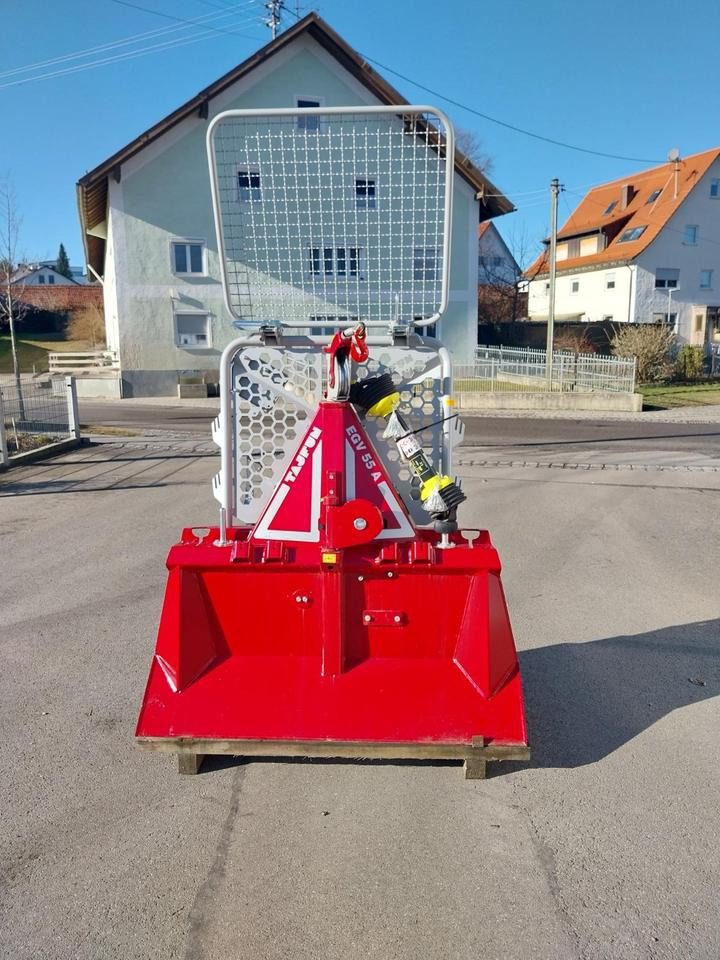 Neue Forstseilwinde Seilwinde Tajfun EGV 55 A , 35, 45, 55, 65,85 - Verricello per Macchina forestale: foto 2 Neue Forstseilwinde Seilwinde Tajfun EGV 55 A , 35, 45, 55, 65,85 - Verricello per Macchina forestale: foto 2
