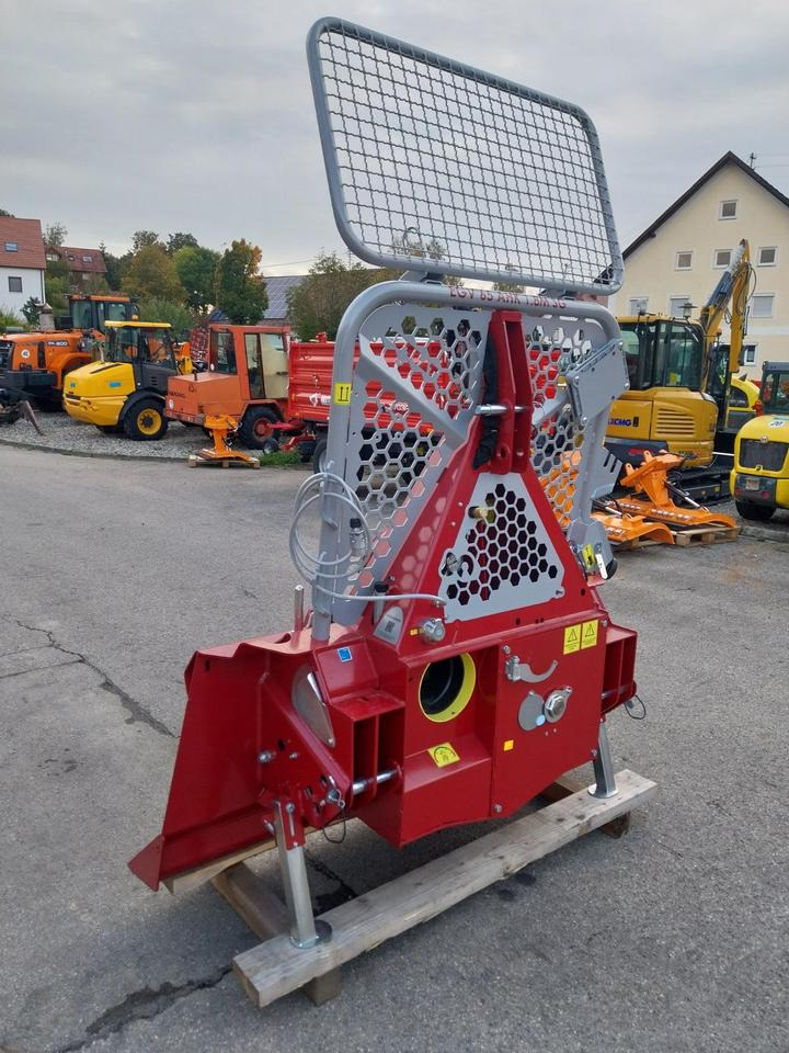 Neue Forstseilwinde Seilwinde Tajfun EGV 65 AHK SG Funk 35 45 55 - Verricello per Macchina forestale: foto 3 Neue Forstseilwinde Seilwinde Tajfun EGV 65 AHK SG Funk 35 45 55 - Verricello per Macchina forestale: foto 3