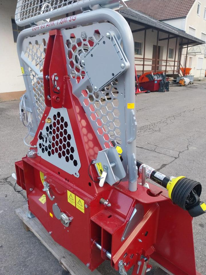Neue Forstseilwinde Seilwinde Tajfun EGV 65 AHK SG Funk 35 45 55 - Verricello per Macchina forestale: foto 5 Neue Forstseilwinde Seilwinde Tajfun EGV 65 AHK SG Funk 35 45 55 - Verricello per Macchina forestale: foto 5