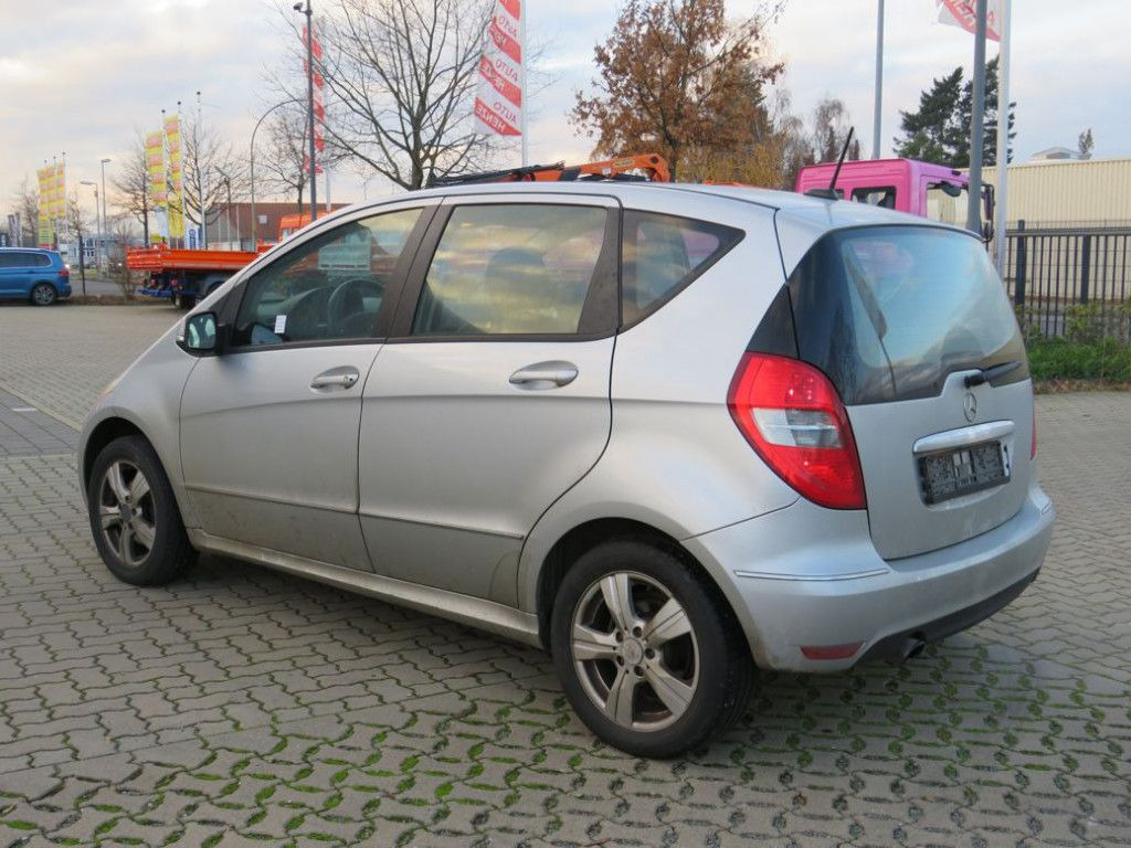 Mercedes-Benz A-Klasse 200 Avantgarde PKW - Camion: foto 3 Mercedes-Benz A-Klasse 200 Avantgarde PKW - Camion: foto 3
