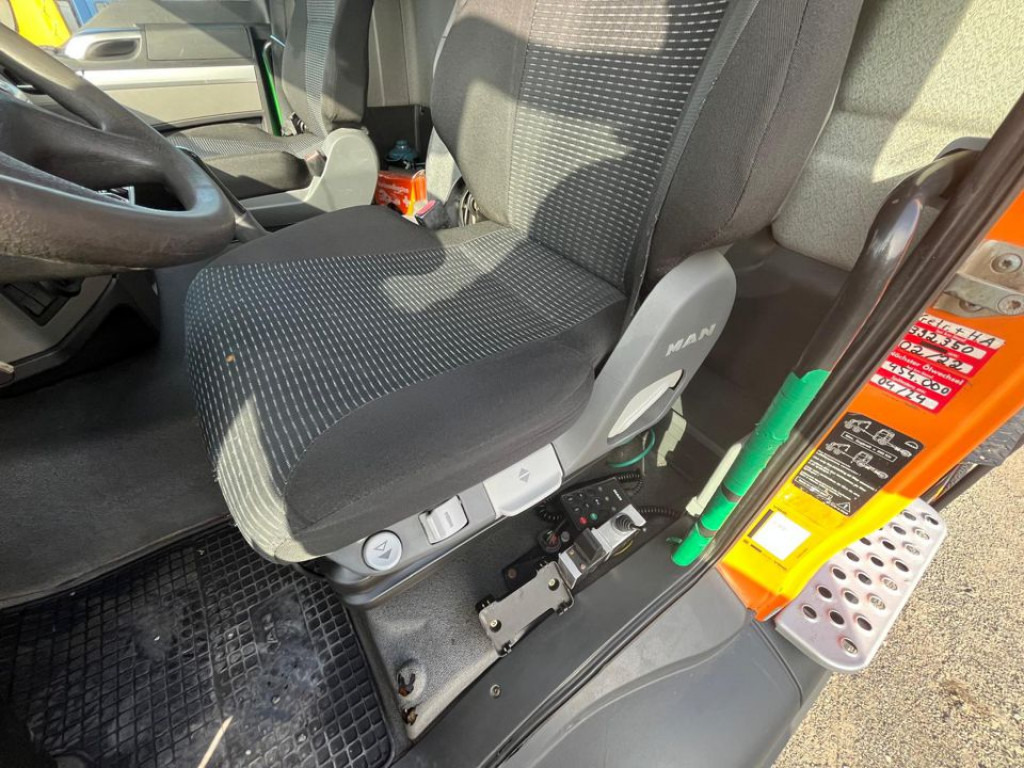 MAN TG-S 26.400 6x4H-2 BL Abrollkipper mit Kran Lift Lenk - Autocarro scarrabile, Camion con gru: foto 4 MAN TG-S 26.400 6x4H-2 BL Abrollkipper mit Kran Lift Lenk - Autocarro scarrabile, Camion con gru: foto 4