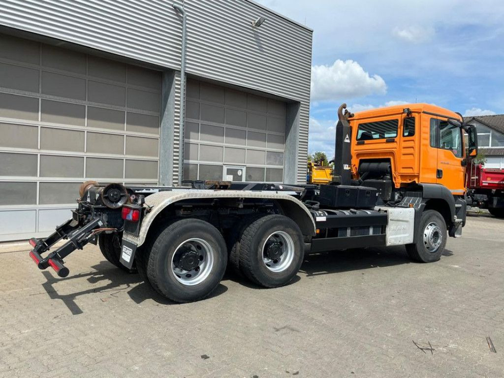 MAN TG-S 26.460 6x4 BB Abrollkipper kurzer Radstand - Autocarro scarrabile: foto 4 MAN TG-S 26.460 6x4 BB Abrollkipper kurzer Radstand - Autocarro scarrabile: foto 4