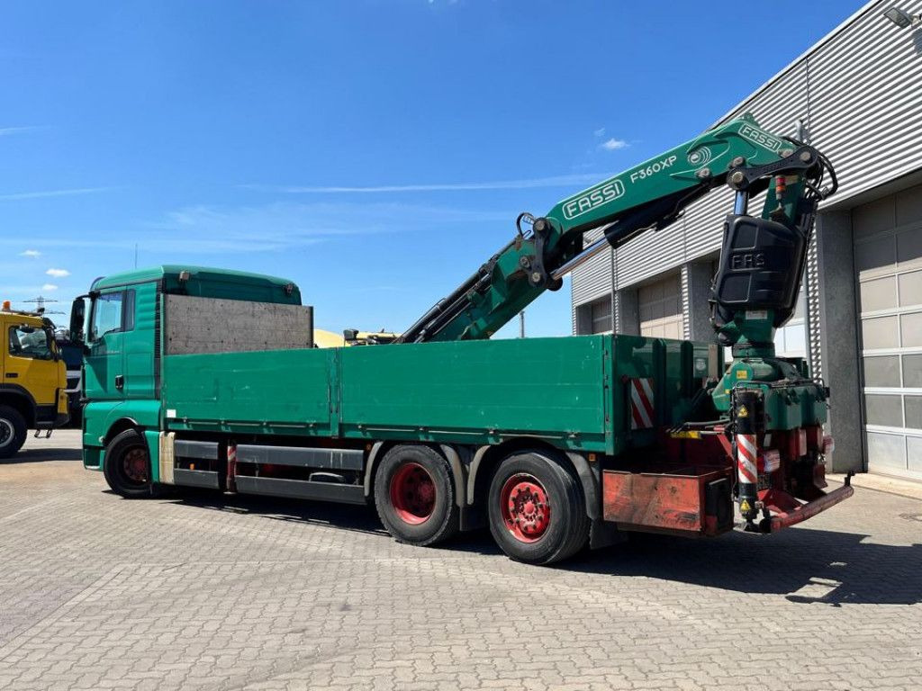 MAN TG-X 26.440 6x2-2 BL Pritsche Heckkran Fassi 360 - Camion con gru: foto 3 MAN TG-X 26.440 6x2-2 BL Pritsche Heckkran Fassi 360 - Camion con gru: foto 3