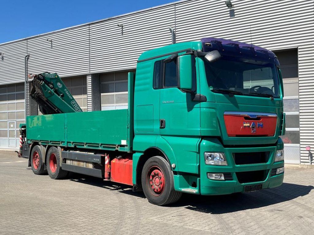 MAN TG-X 26.440 6x2-2 BL Pritsche Heckkran Fassi 360 - Camion con gru: foto 2 MAN TG-X 26.440 6x2-2 BL Pritsche Heckkran Fassi 360 - Camion con gru: foto 2