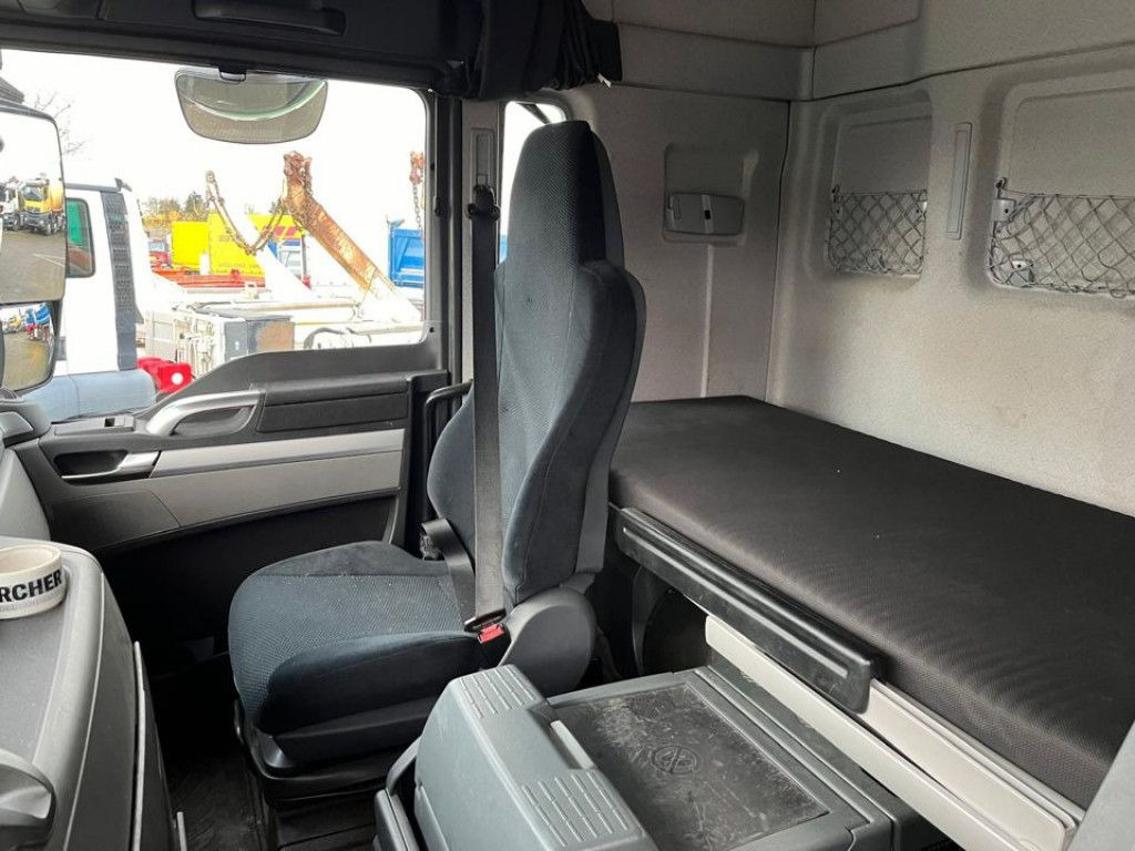 Autocarro con pianale/ Cassone fisso, Camion con gru MAN TG-X 26.480 6x2 Pritsche Heckkran Palfinger 2400: foto 9