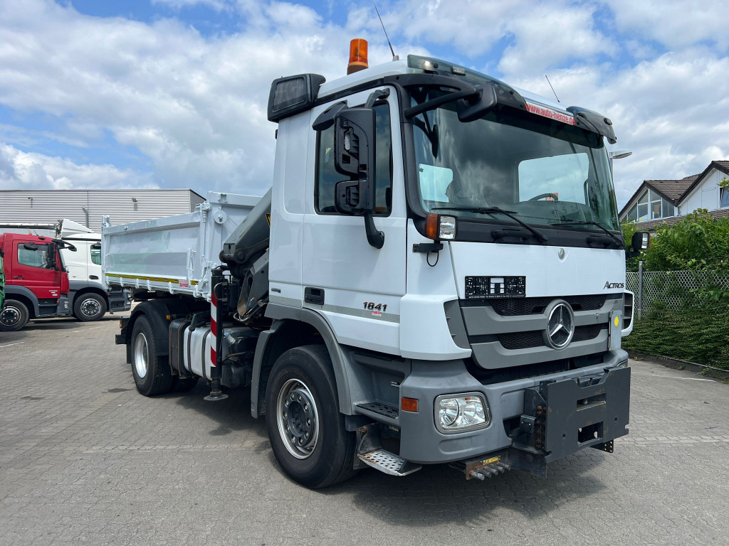 MERCEDES-BENZ Actros 1841 K 2-Achs Kipper Kran Funk 2xhydr+Greifer - Autocarro ribaltabile, Camion con gru: foto 5 MERCEDES-BENZ Actros 1841 K 2-Achs Kipper Kran Funk 2xhydr+Greifer - Autocarro ribaltabile, Camion con gru: foto 5