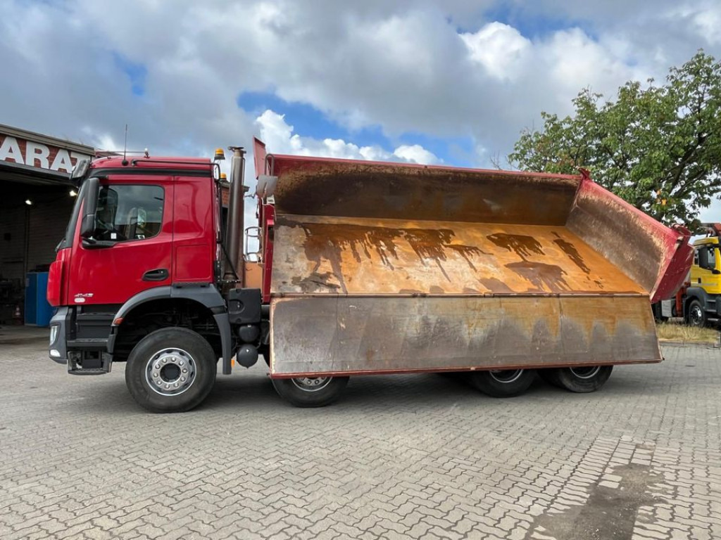 MERCEDES-BENZ Arocs 4143 8x4 4-Achs Kipper Meiller Bordmatik - Autocarro ribaltabile: foto 5 MERCEDES-BENZ Arocs 4143 8x4 4-Achs Kipper Meiller Bordmatik - Autocarro ribaltabile: foto 5