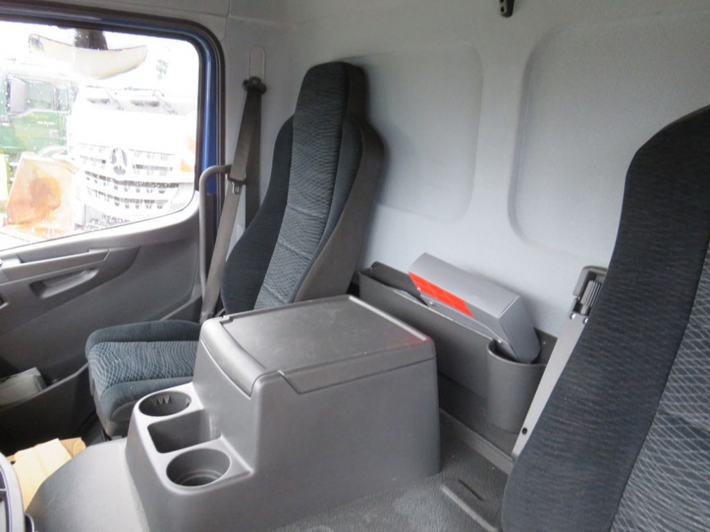 MERCEDES-BENZ Atego 1224 L Pritsche LBW LBW 1.5to - Camion centinato: foto 3 MERCEDES-BENZ Atego 1224 L Pritsche LBW LBW 1.5to - Camion centinato: foto 3