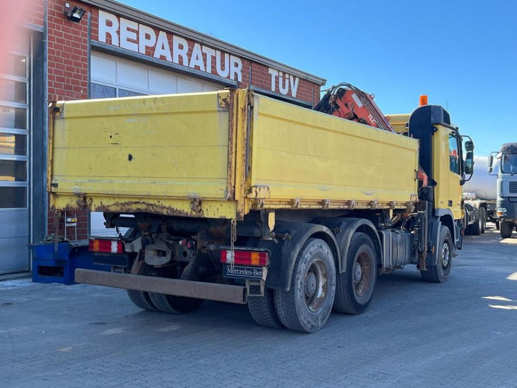 Mercedes-Benz Actros 2644 6x4 3-Achs Kipper Kran Funkt+Greifer - Autocarro ribaltabile, Camion con gru: foto 4 Mercedes-Benz Actros 2644 6x4 3-Achs Kipper Kran Funkt+Greifer - Autocarro ribaltabile, Camion con gru: foto 4