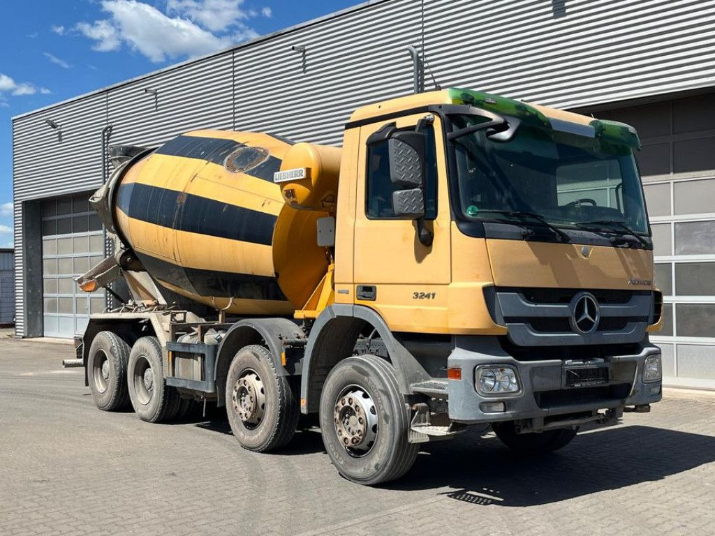 Mercedes-Benz Actros 3241 B 8x4 Betonmischer Liebherr, Deutsc - Autocarro scarrabile: foto 2 Mercedes-Benz Actros 3241 B 8x4 Betonmischer Liebherr, Deutsc - Autocarro scarrabile: foto 2