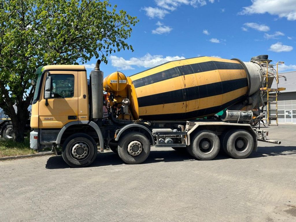 Mercedes-Benz Actros 3241 B 8x4 Betonmischer Liebherr, Deutsc - Autocarro scarrabile: foto 3 Mercedes-Benz Actros 3241 B 8x4 Betonmischer Liebherr, Deutsc - Autocarro scarrabile: foto 3