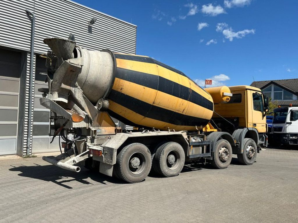 Mercedes-Benz Actros 3241 B 8x4 Betonmischer Liebherr, Deutsc - Autocarro scarrabile: foto 4 Mercedes-Benz Actros 3241 B 8x4 Betonmischer Liebherr, Deutsc - Autocarro scarrabile: foto 4