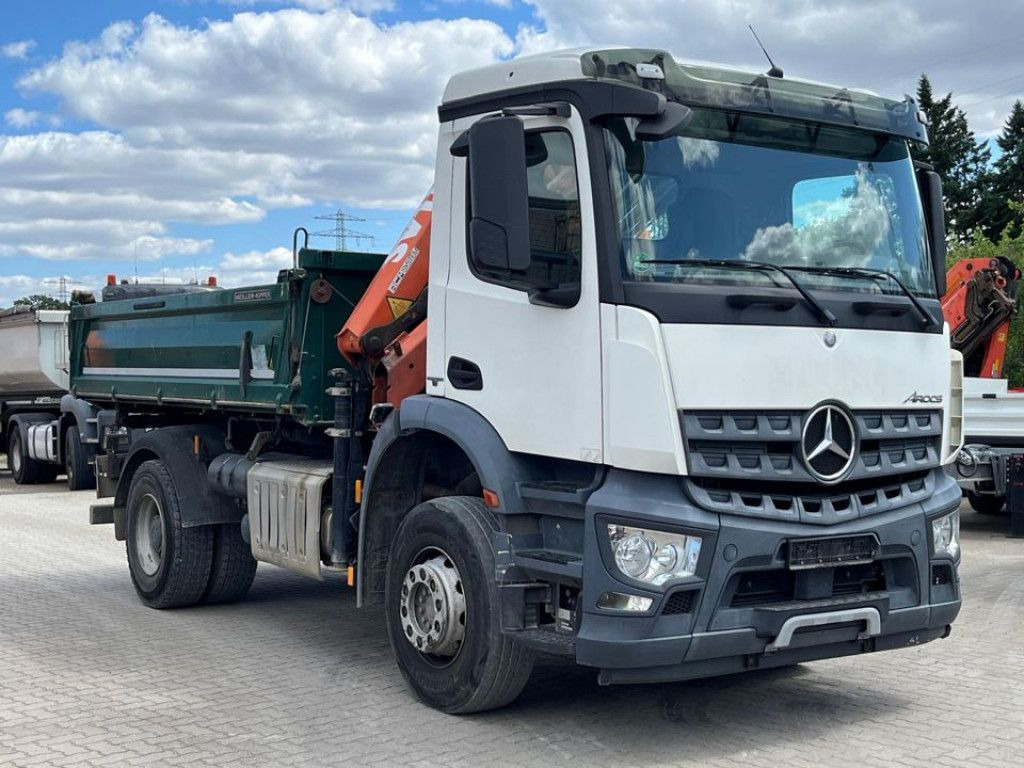 Mercedes-Benz Arocs 1835 K 2-Achs Kipper Kran Atlas 126.3 - Autocarro ribaltabile, Camion con gru: foto 2 Mercedes-Benz Arocs 1835 K 2-Achs Kipper Kran Atlas 126.3 - Autocarro ribaltabile, Camion con gru: foto 2