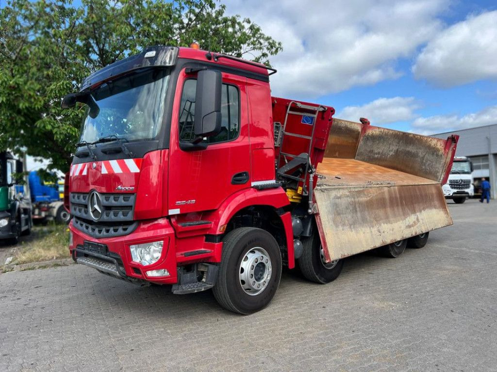 Mercedes-Benz Arocs 3243 8x4 4-Achs Kipper Bordmatik - Autocarro ribaltabile: foto 1 Mercedes-Benz Arocs 3243 8x4 4-Achs Kipper Bordmatik - Autocarro ribaltabile: foto 1
