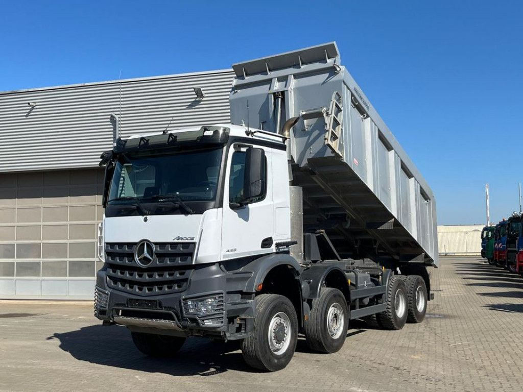 Mercedes-Benz Arocs 4153 8x6 4 Achs Muldenkipper Meiller - Autocarro ribaltabile: foto 1 Mercedes-Benz Arocs 4153 8x6 4 Achs Muldenkipper Meiller - Autocarro ribaltabile: foto 1