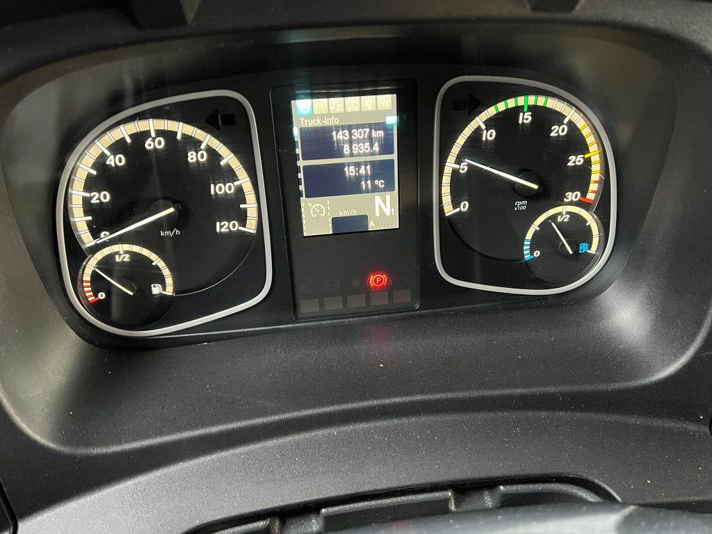Camion centinato Mercedes-Benz Atego 1527 L Pritsche LBW LBW 1.5 to: foto 7