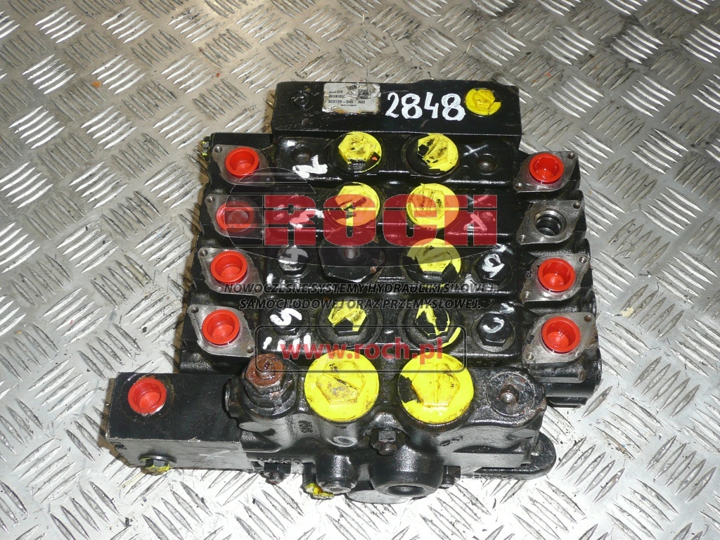 JCB A20F219 401/B1238 SCX120-D45 A00 - 5 SEKCYJNY - Valvola idraulica: foto 1 JCB A20F219 401/B1238 SCX120-D45 A00 - 5 SEKCYJNY - Valvola idraulica: foto 1