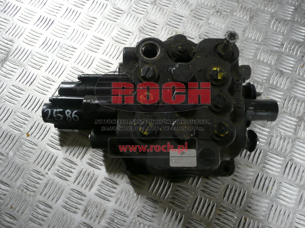 JCB H09A280 25/624000 6600C10 - 2 SEKCYJNY - Valvola idraulica: foto 1 JCB H09A280 25/624000 6600C10 - 2 SEKCYJNY - Valvola idraulica: foto 1