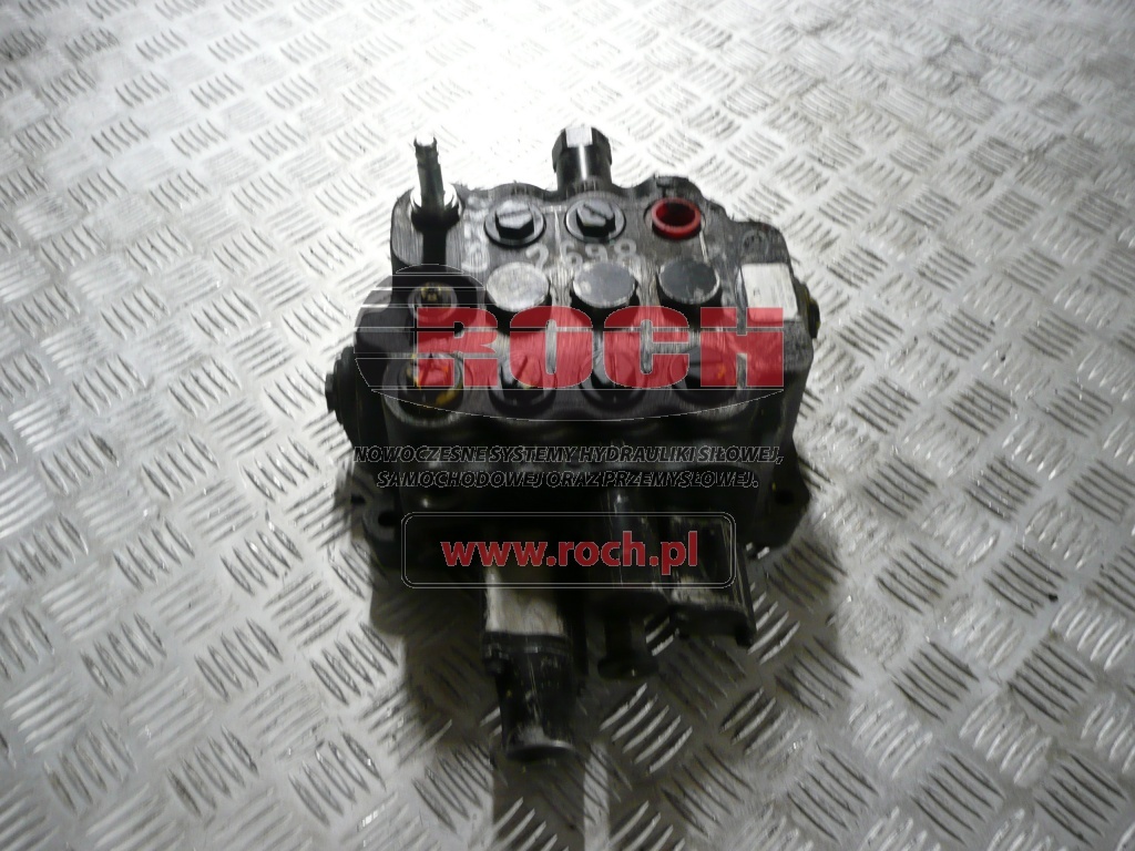 JCB PV-SPV + G5-25-20-A25F-23R - Valvola idraulica: foto 1 JCB PV-SPV + G5-25-20-A25F-23R - Valvola idraulica: foto 1