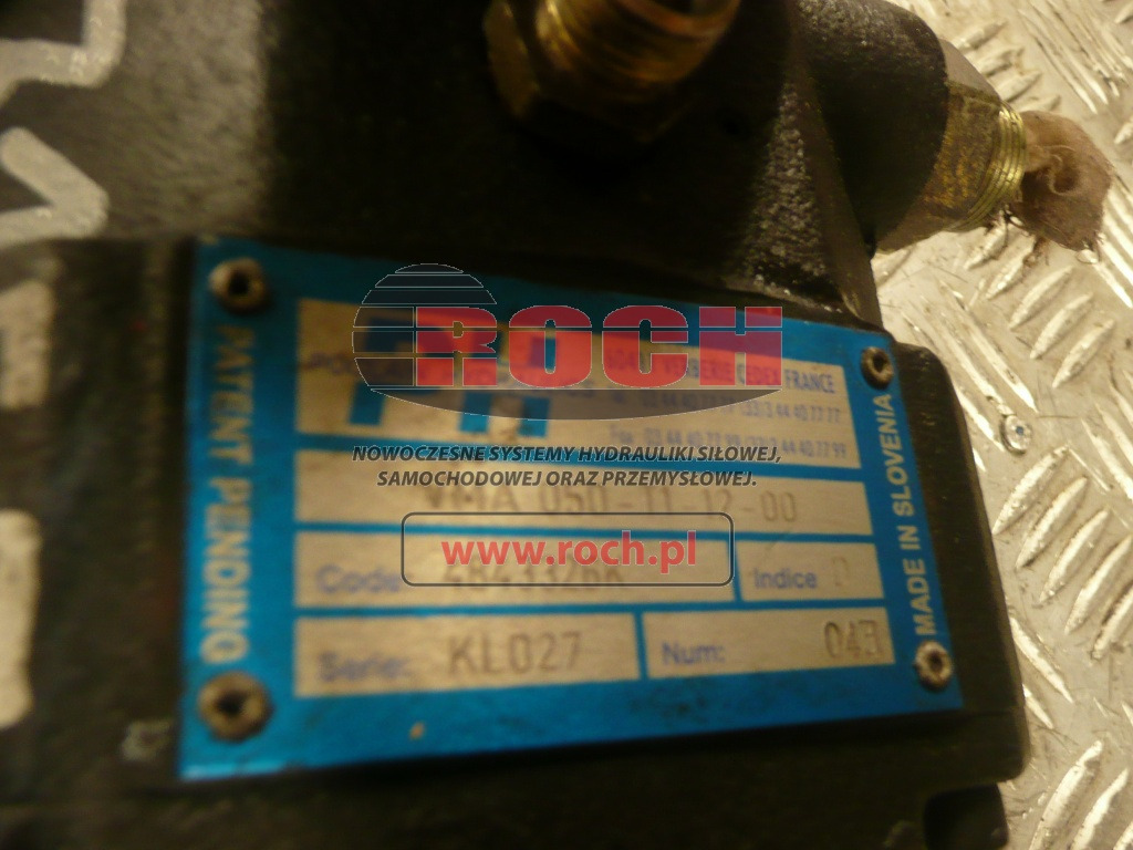 POCLAIN HYDRAULIC VMA050-T1-12-00 4843326K KL027 NUM 043 4000428 - 2 SEKCYJNY + CEWKI - Valvola idraulica: foto 2 POCLAIN HYDRAULIC VMA050-T1-12-00 4843326K KL027 NUM 043 4000428 - 2 SEKCYJNY + CEWKI - Valvola idraulica: foto 2