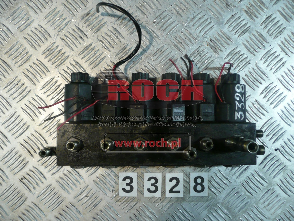 ROZDZIELACZ DO VOLVO - 6 SEKCYJNY + 28 VDC + 24 VDC - Valvola idraulica: foto 2 ROZDZIELACZ DO VOLVO - 6 SEKCYJNY + 28 VDC + 24 VDC - Valvola idraulica: foto 2