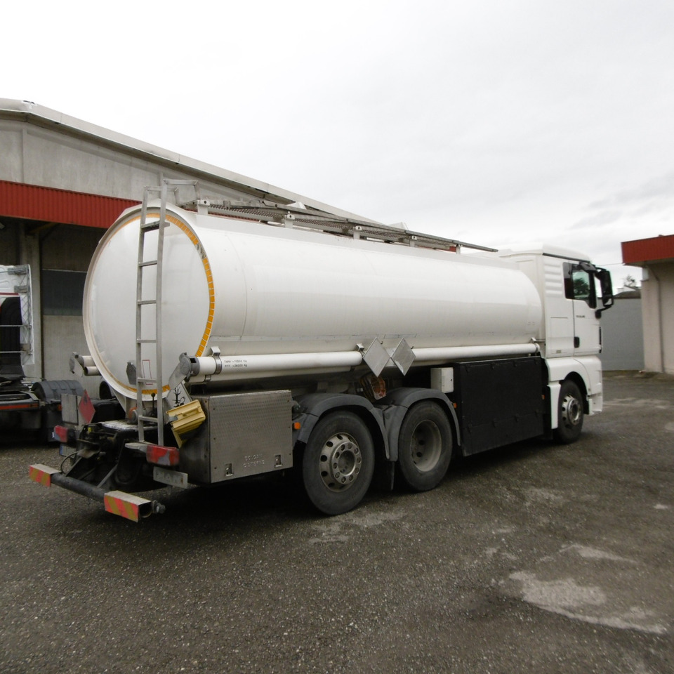 MAN 26.480 Diesel Distribution tank - Camion cisterna: foto 2 MAN 26.480 Diesel Distribution tank - Camion cisterna: foto 2