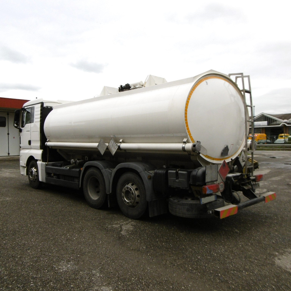 MAN 26.480 Diesel Distribution tank - Camion cisterna: foto 4 MAN 26.480 Diesel Distribution tank - Camion cisterna: foto 4
