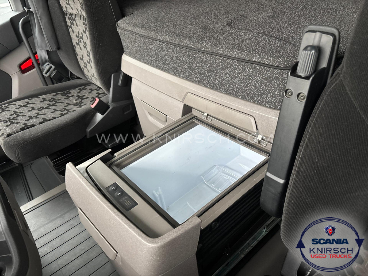 SCANIA R460A4x2NA /Standklima /Full Service / Smart 2 - Trattore stradale: foto 4 SCANIA R460A4x2NA /Standklima /Full Service / Smart 2 - Trattore stradale: foto 4