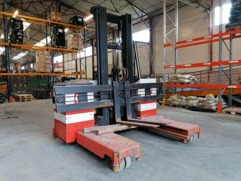 Combilift ESA30 - Elevatore 4 vie: foto 1 Combilift ESA30 - Elevatore 4 vie: foto 1