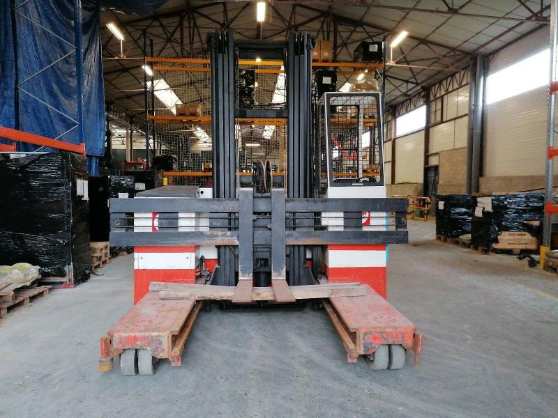 Combilift ESA30 - Elevatore 4 vie: foto 3 Combilift ESA30 - Elevatore 4 vie: foto 3