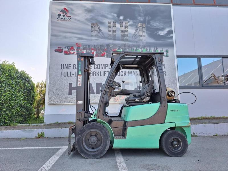 Yale GLP30VX - Carrello elevatore a gas: foto 3 Yale GLP30VX - Carrello elevatore a gas: foto 3