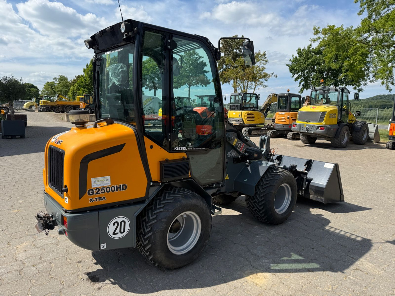 Giant G2500 HD X-TRA, Bj 20, SW, Schaufel, Gabel - Pala gommata: foto 4 Giant G2500 HD X-TRA, Bj 20, SW, Schaufel, Gabel - Pala gommata: foto 4