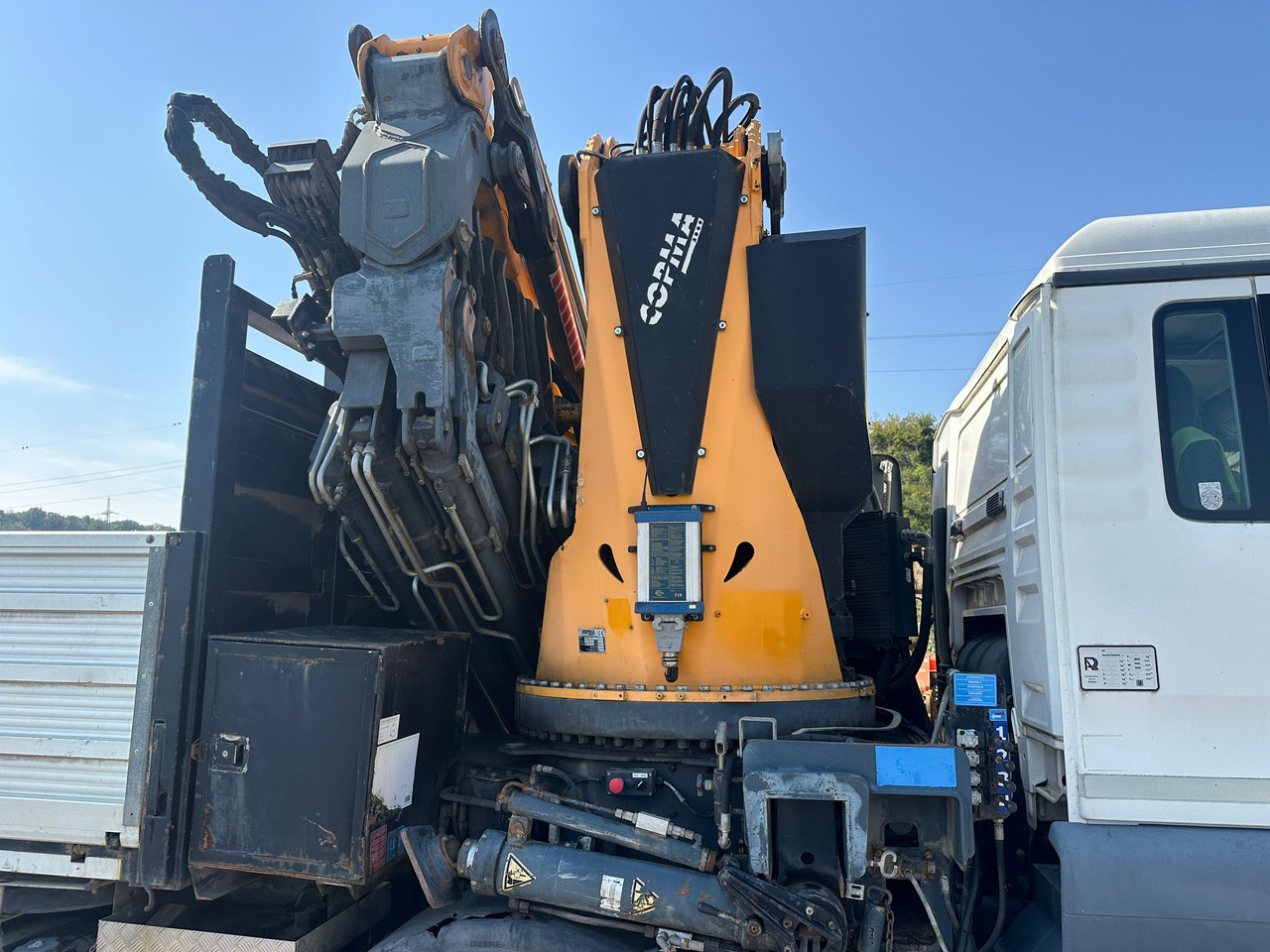 MAN TGS 41.440 Hiab Palfinger Fassi Copma 870 - Camion con gru: foto 3 MAN TGS 41.440 Hiab Palfinger Fassi Copma 870 - Camion con gru: foto 3