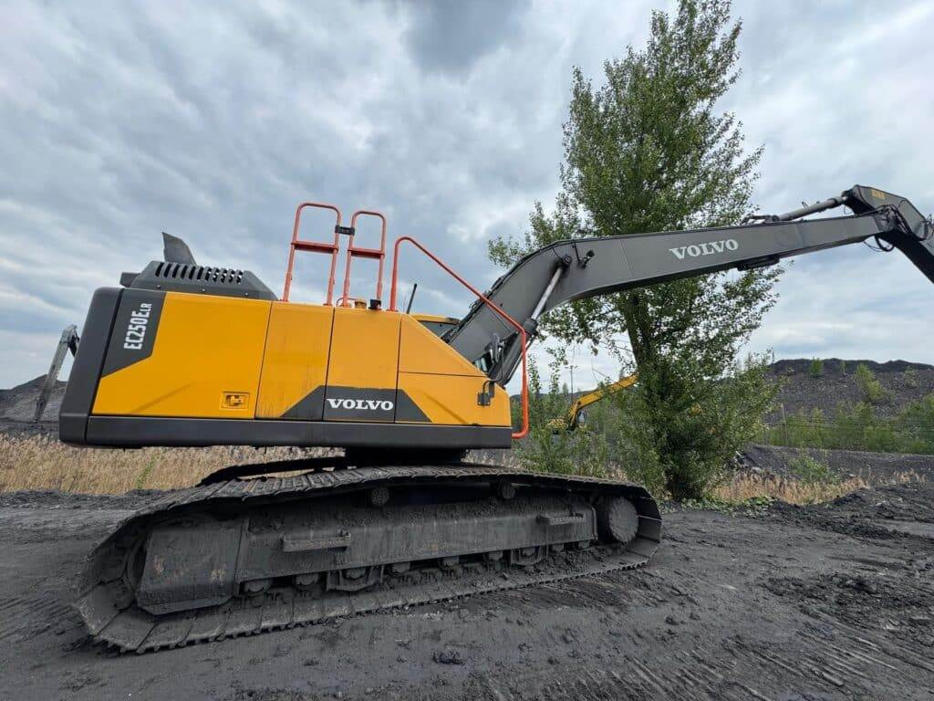 Volvo EC250ELR - Escavatore cingolato: foto 1 Volvo EC250ELR - Escavatore cingolato: foto 1