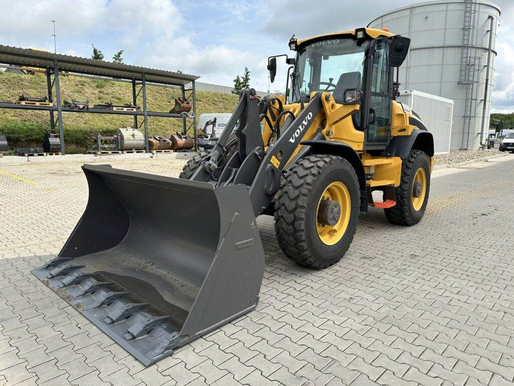 Volvo L45HS - Pala gommata: foto 4 Volvo L45HS - Pala gommata: foto 4
