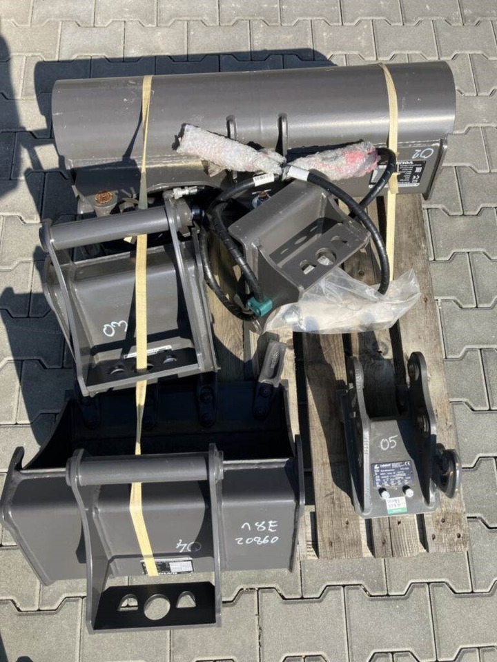 Volvo Löffelset inkl. Schnellwechsler für EC18 - Terna: foto 2 Volvo Löffelset inkl. Schnellwechsler für EC18 - Terna: foto 2
