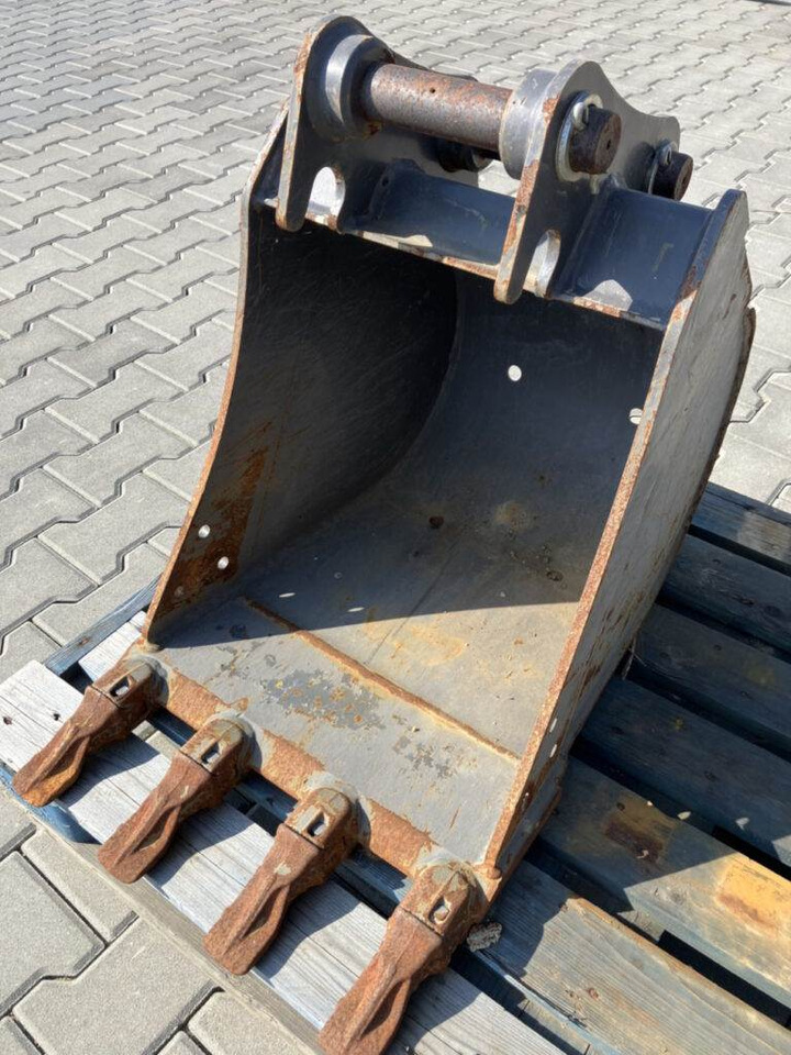 Volvo Tieflöffel mit Zähne - Festanbau - Terna: foto 1 Volvo Tieflöffel mit Zähne - Festanbau - Terna: foto 1