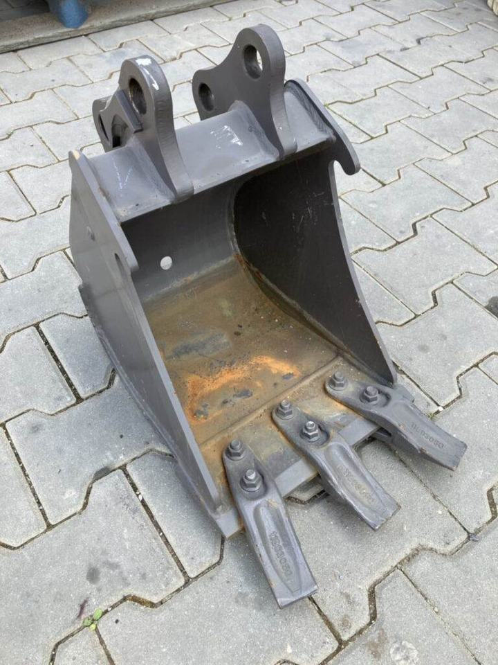 Volvo Tieflöffel mit Zähnen - Festanbau - Terna: foto 1 Volvo Tieflöffel mit Zähnen - Festanbau - Terna: foto 1