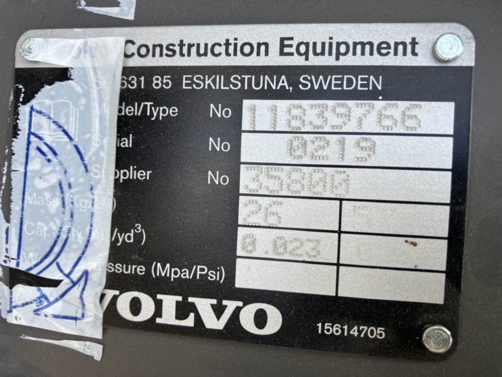 Volvo Tieflöffel mit Zähnen - Festanbau - Terna: foto 4 Volvo Tieflöffel mit Zähnen - Festanbau - Terna: foto 4