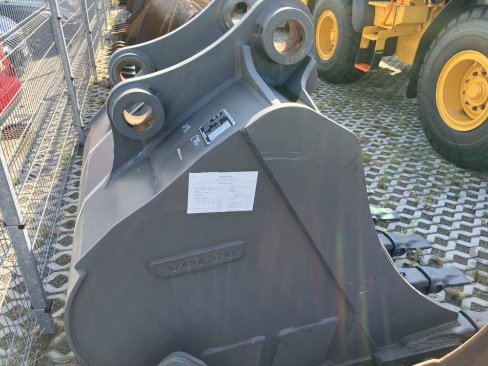 Volvo Tieflöffel mit Zähnen - Festanbau - Terna: foto 3 Volvo Tieflöffel mit Zähnen - Festanbau - Terna: foto 3