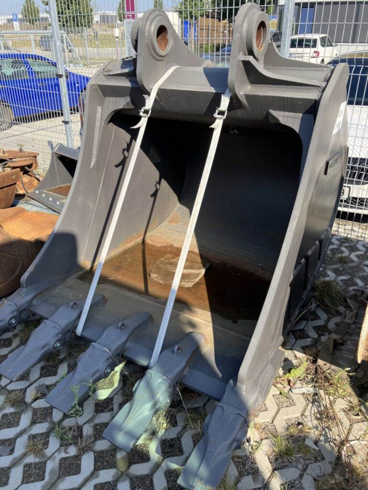 Volvo Tieflöffel mit Zähnen - Festanbau - Terna: foto 1 Volvo Tieflöffel mit Zähnen - Festanbau - Terna: foto 1